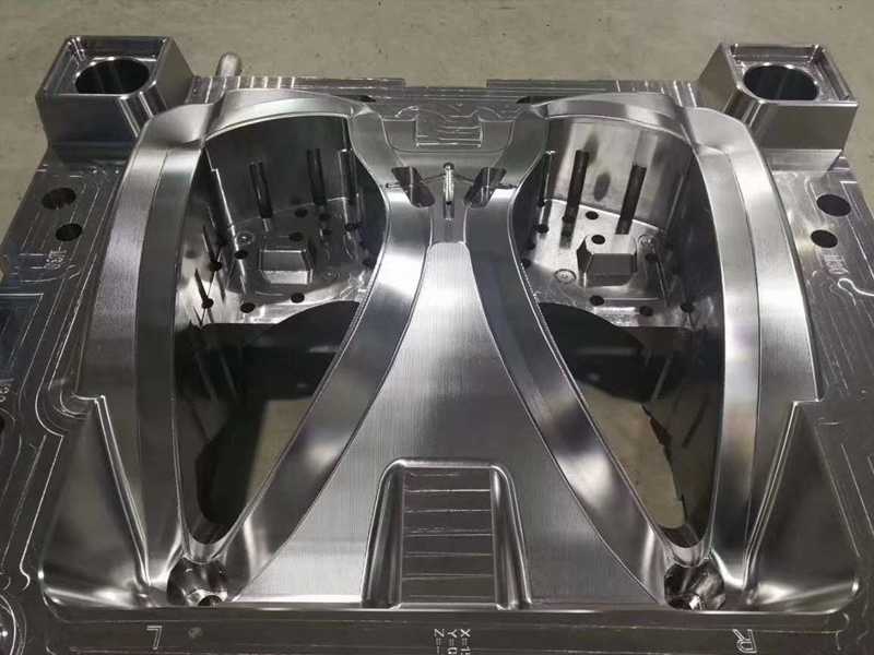 模具钢ts520硬度，模具钢3cr2w8v硬度